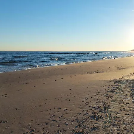 1 Bedroom Cozy In * Łazy