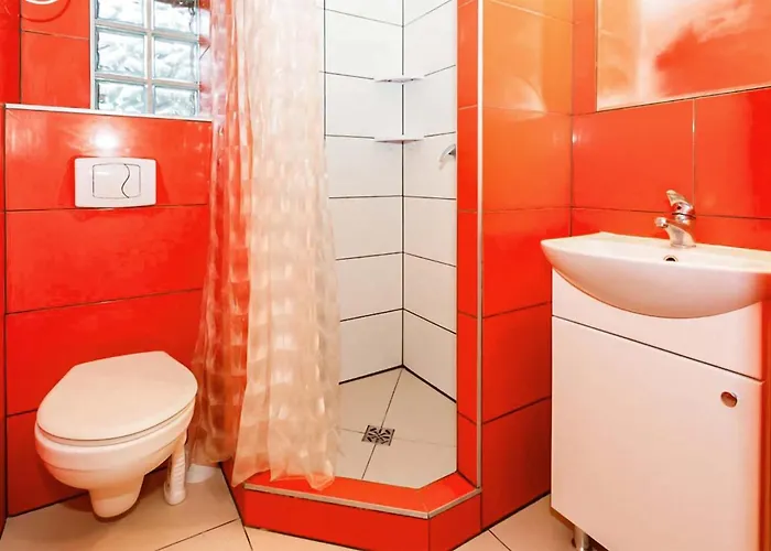 1 Bedroom Cozy In * Łazy