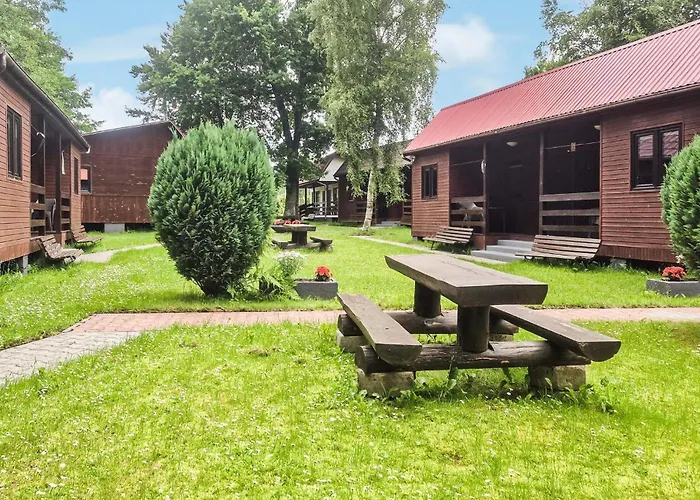 1 Bedroom Cozy In Dom wakacyjny Łazy