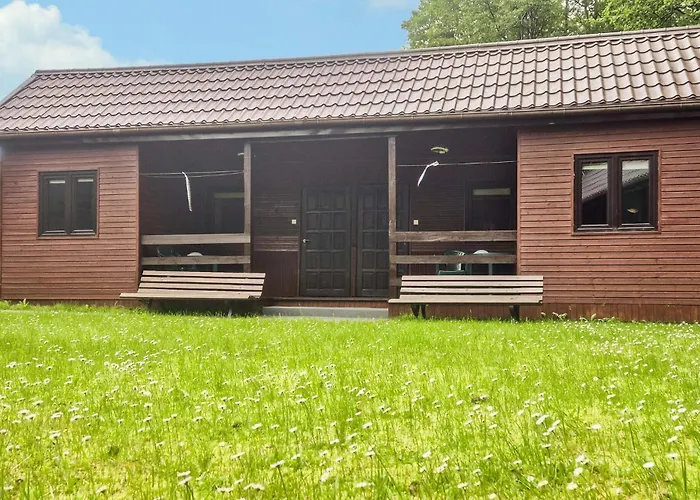 1 Bedroom Cozy In Dom wakacyjny Łazy